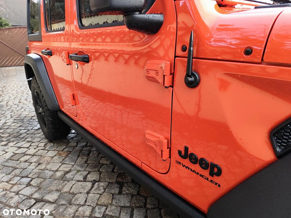 Jeep Wrangler - 35