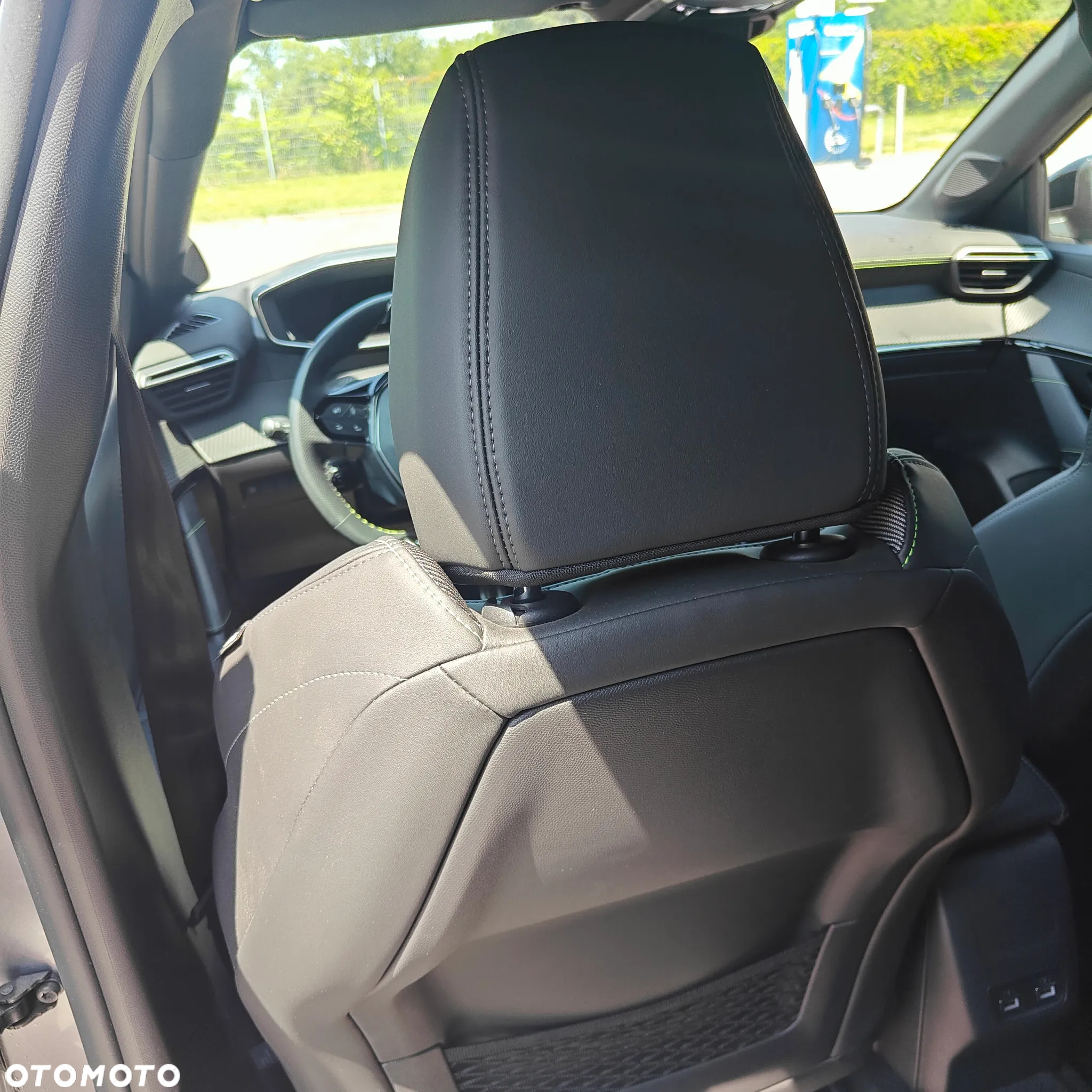 Peugeot 208 1.2 PureTech Active S&S EAT8 - 11