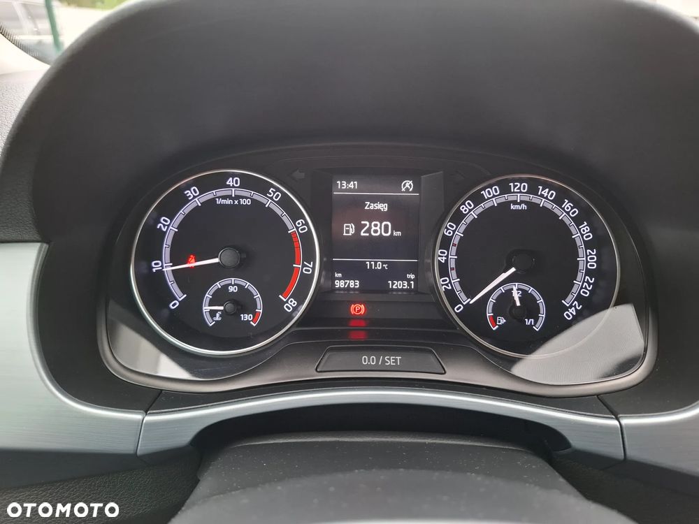 Skoda Fabia 1.0 Ambition - 25