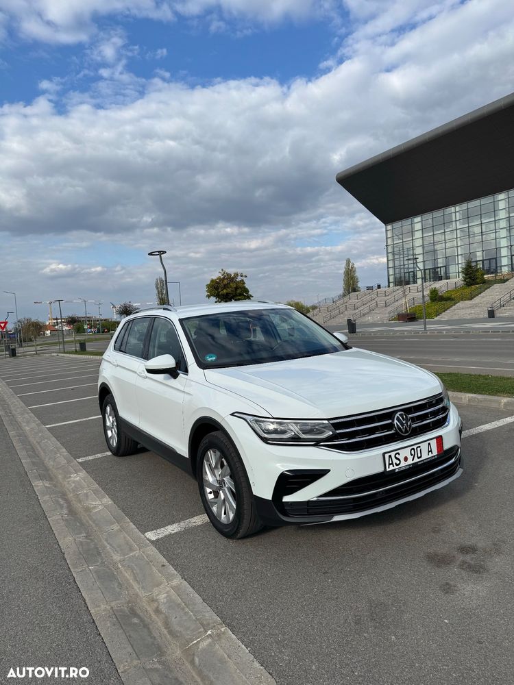Volkswagen Tiguan - 11