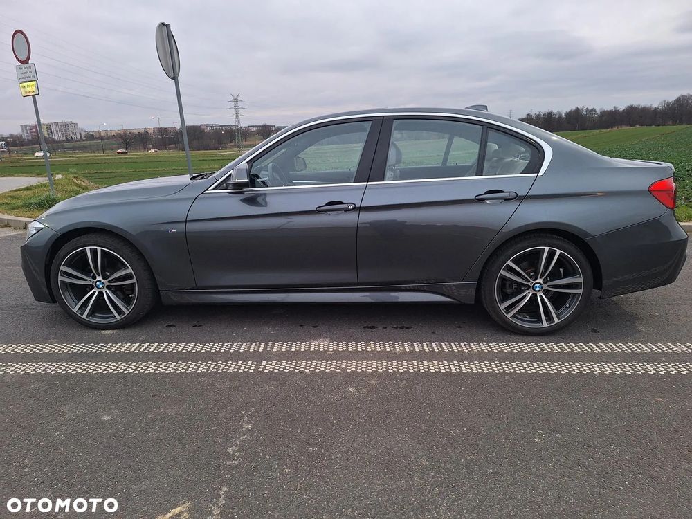 BMW Seria 3 330i xDrive M Sport Shadow - 8