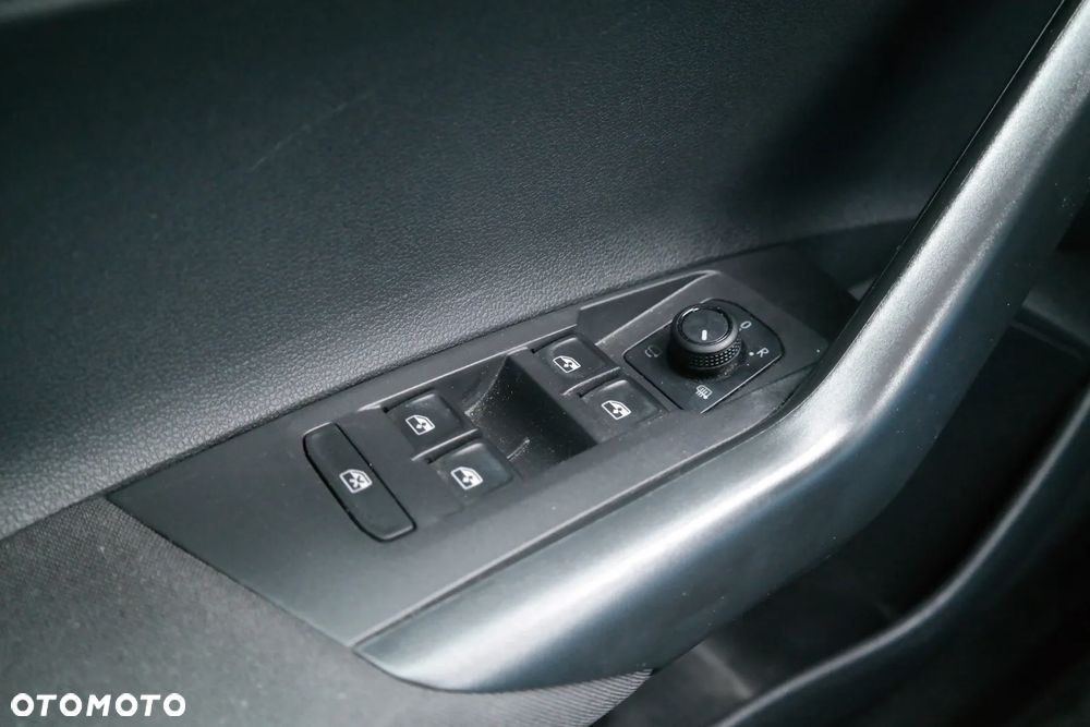 Volkswagen Polo 1.0 TSI Comfortline DSG - 19