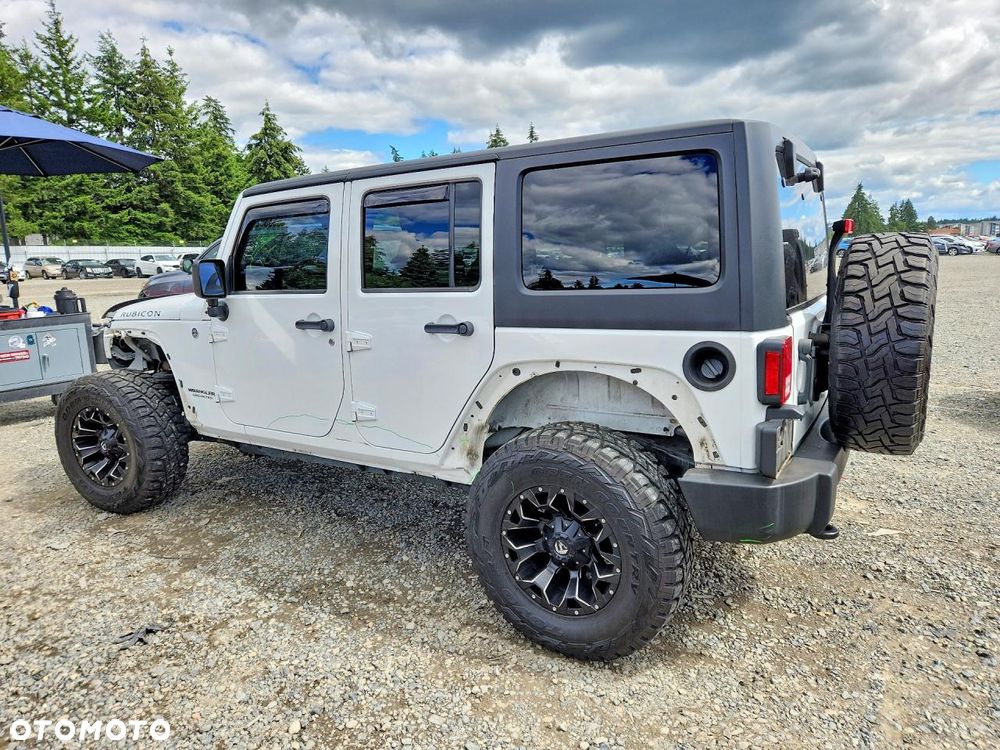Jeep Wrangler - 2