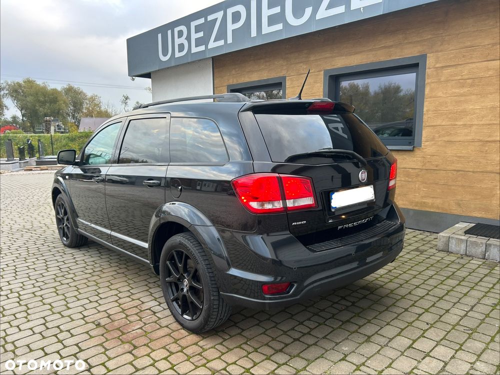 Fiat Freemont 2.0 Multijet Black Code AWD - 4