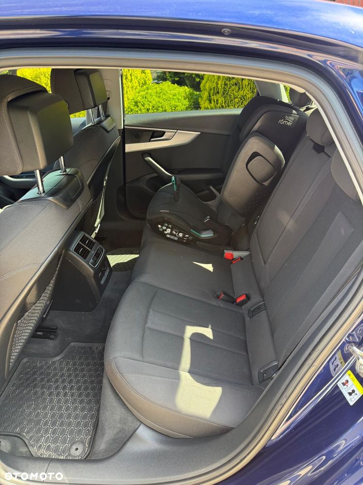 Audi A4 Limousine 2.0 TDI S tronic - 23