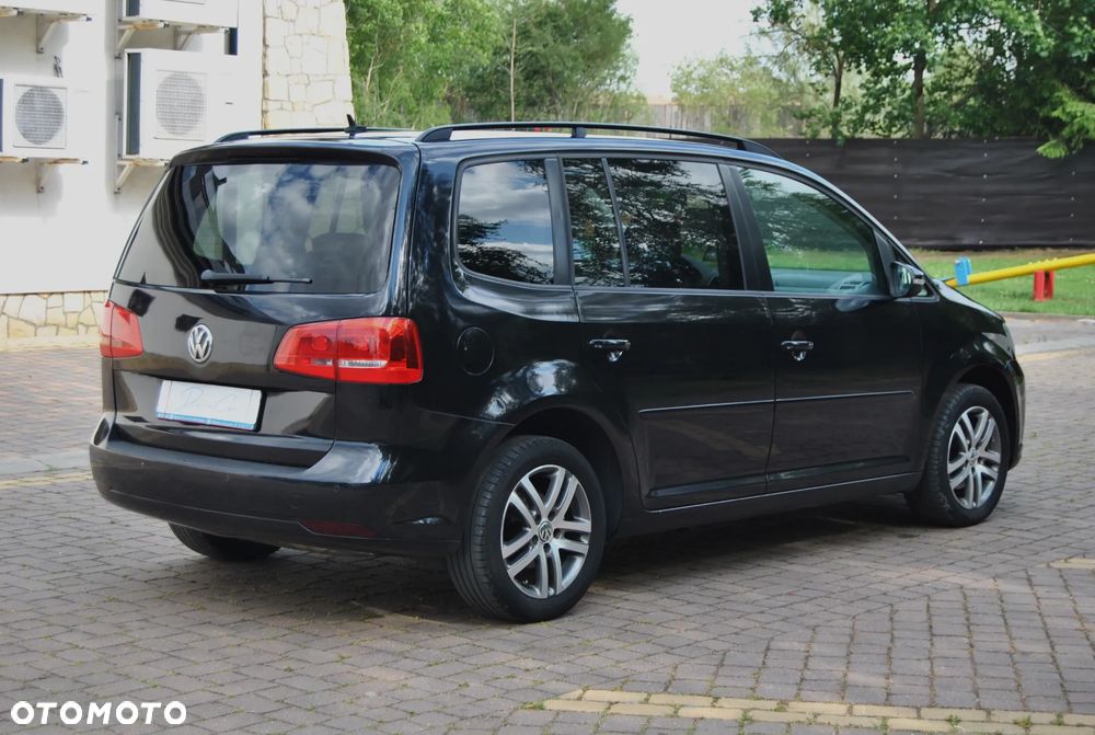 Volkswagen Touran - 3