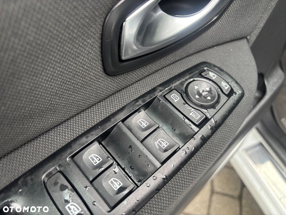 Renault Scenic dCi 150 FAP Dynamique - 19