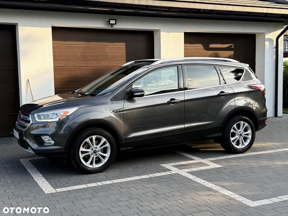 Ford Kuga 1.5 EcoBoost 2x4 ST-Line - 2