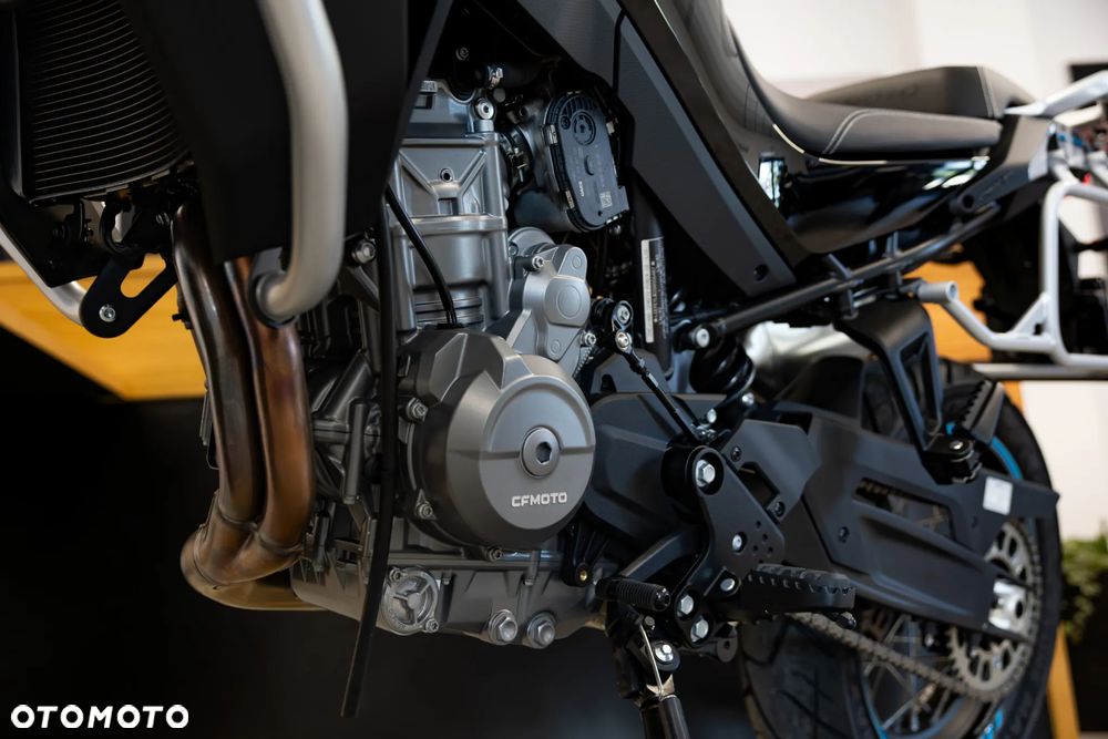 CFMoto 800MT Sport - 10