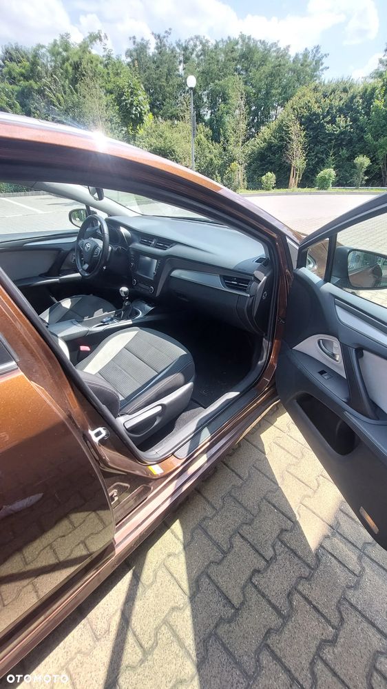 Toyota Avensis 2.0 D-4D Prestige - 7