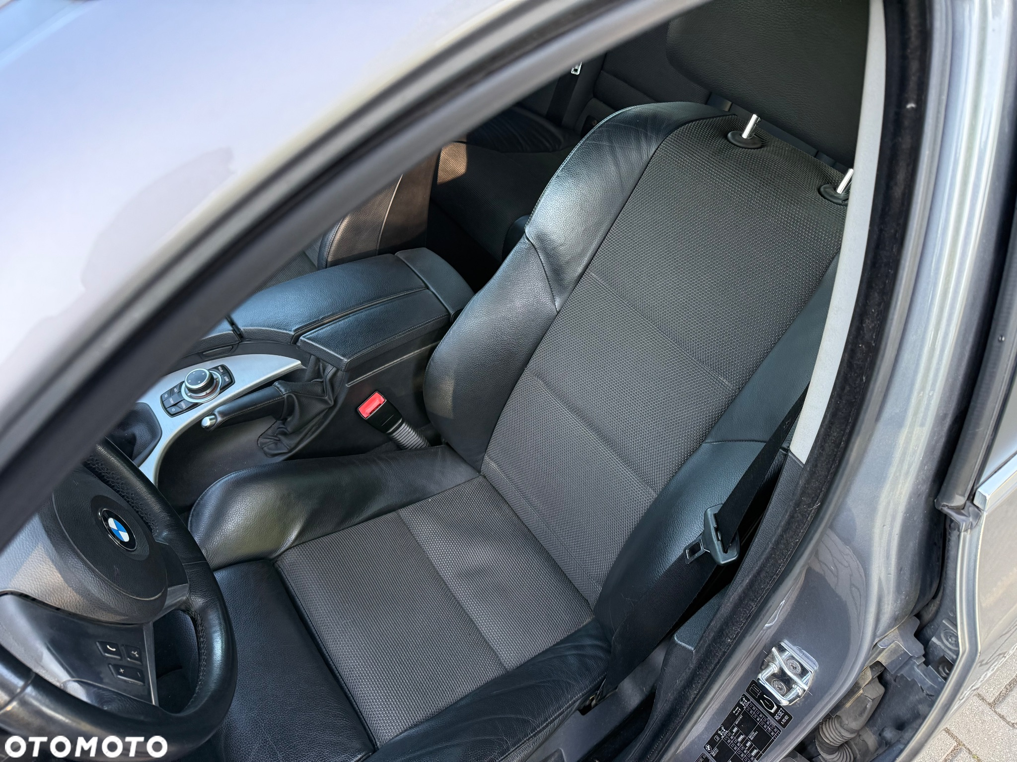 BMW Seria 5 525xd Touring - 19