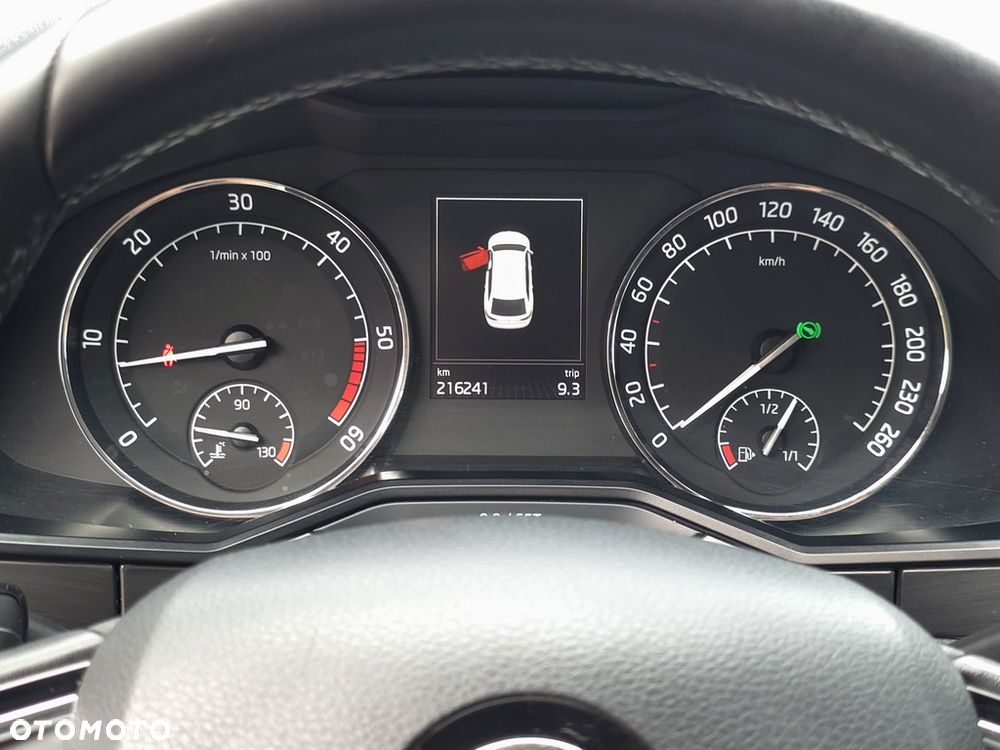 Skoda Superb 2.0 TDI Style DSG - 20