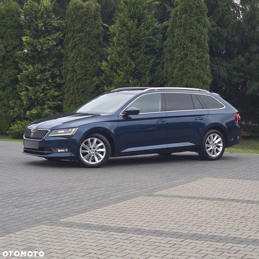 Skoda Superb 2018 photo 3