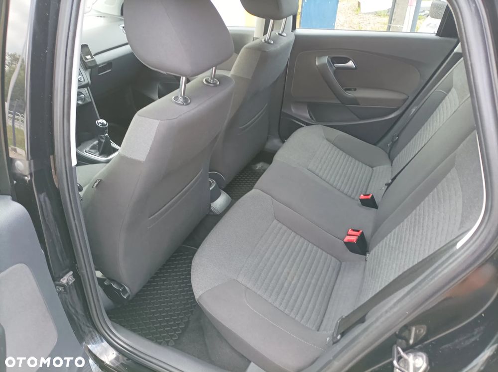 Volkswagen Polo 1.4 Highline - 19