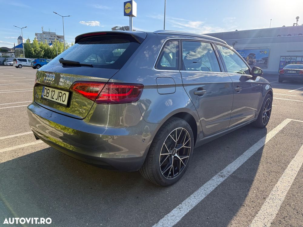 Audi A3 Sportback - 6