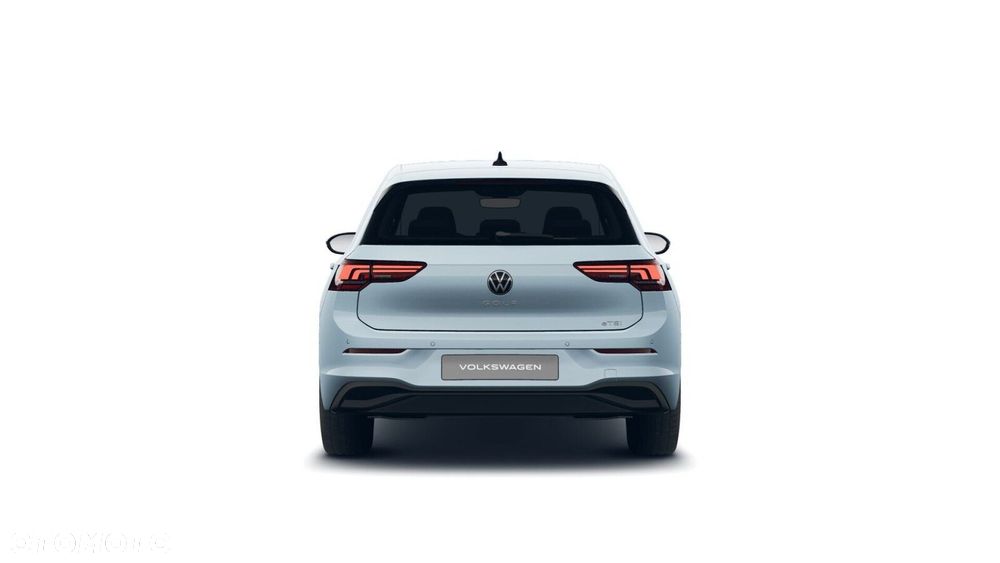 Volkswagen Golf - 8
