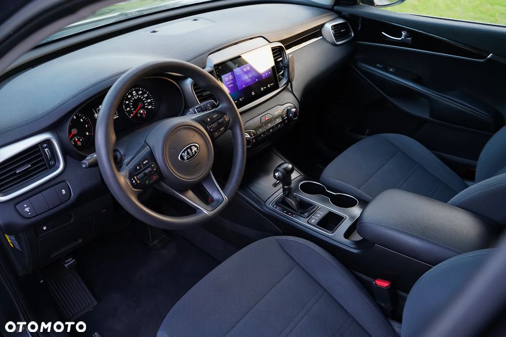 Kia Sorento - 13