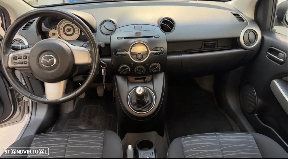 Mazda 2 1.3 MZR Comfort - 12