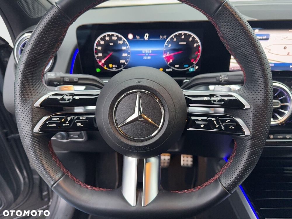 Mercedes-Benz GLB 200 AMG Line 7G-DCT - 11