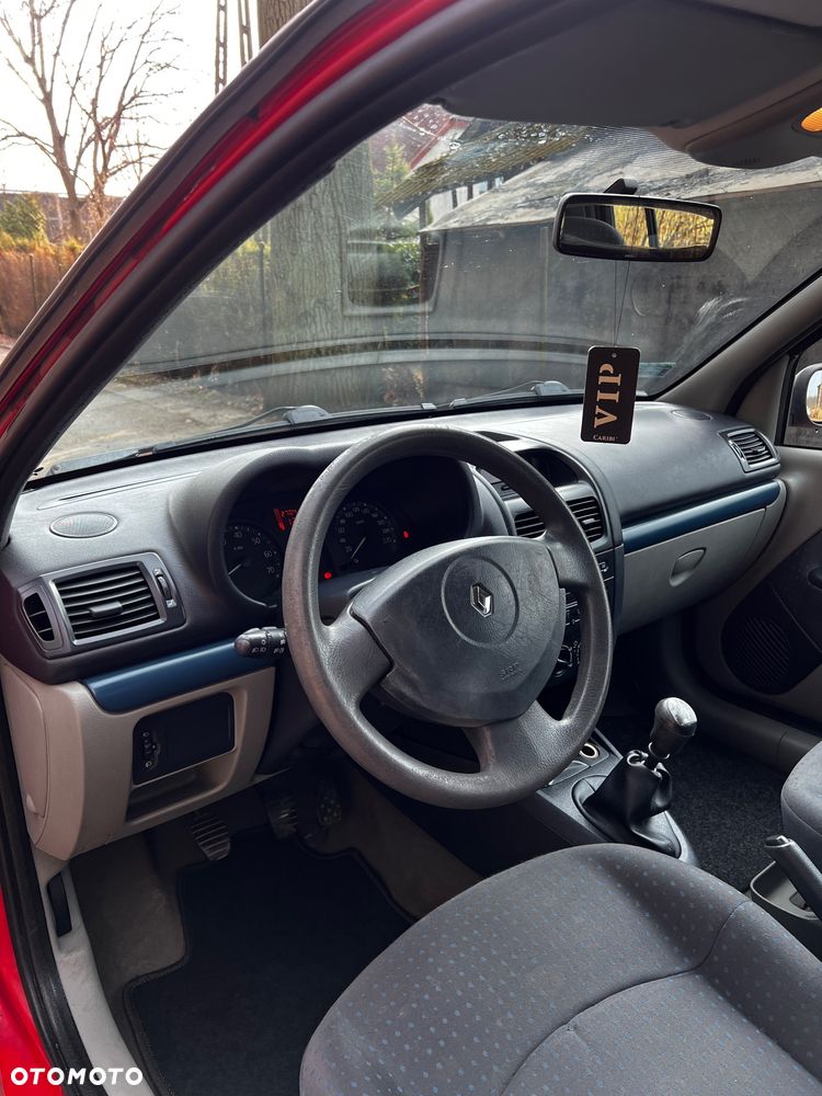 Renault Clio 1.2 16V Wind - 11