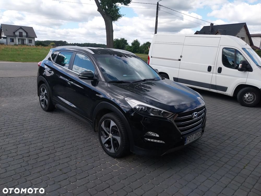 Hyundai Tucson 1.7 CRDI BlueDrive Style 2WD - 6