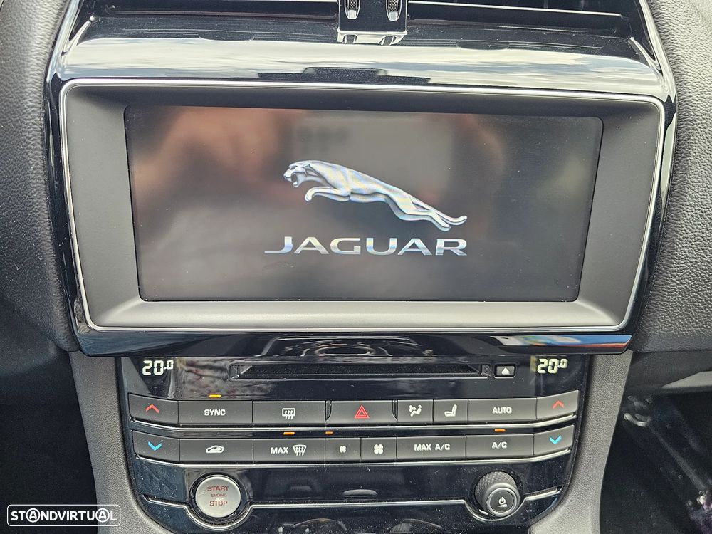 Jaguar F-Pace 25d AWD Aut. Prestige - 19