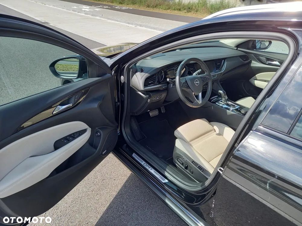 Opel Insignia 1.5 T Exclusive S&S - 8
