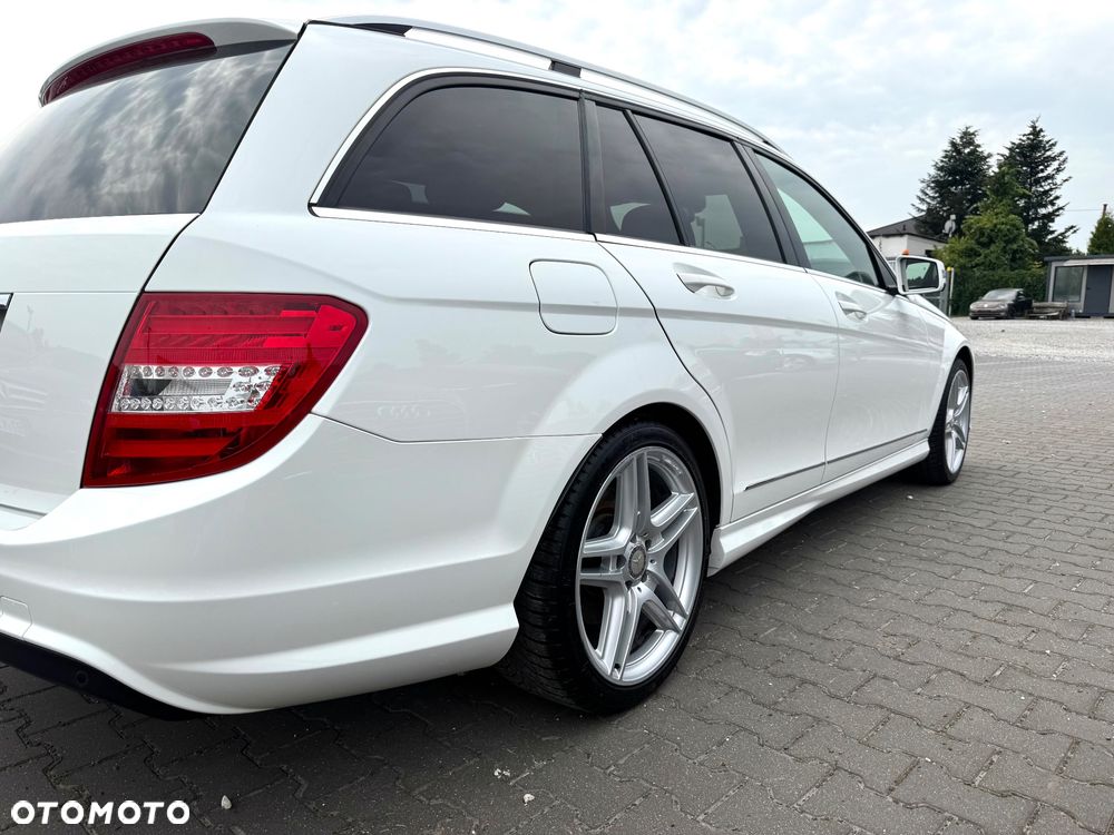 Mercedes-Benz Klasa C 220 (BlueTEC) d 7G-TRONIC AMG Line - 25