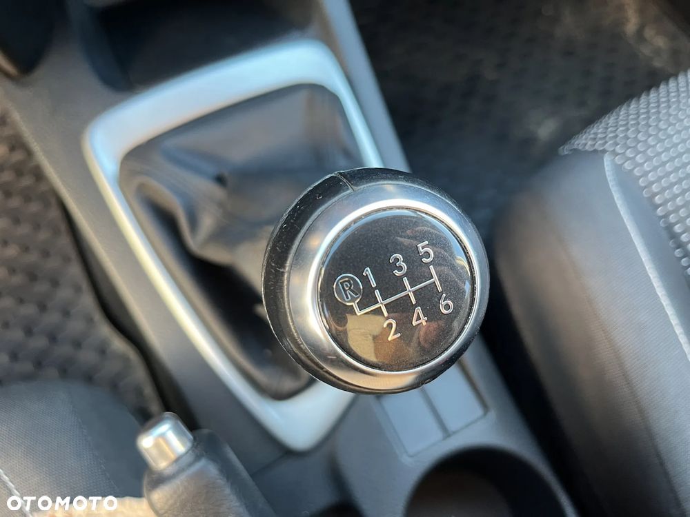 Toyota Auris 1.33 Dual-VVT-i Comfort - 15