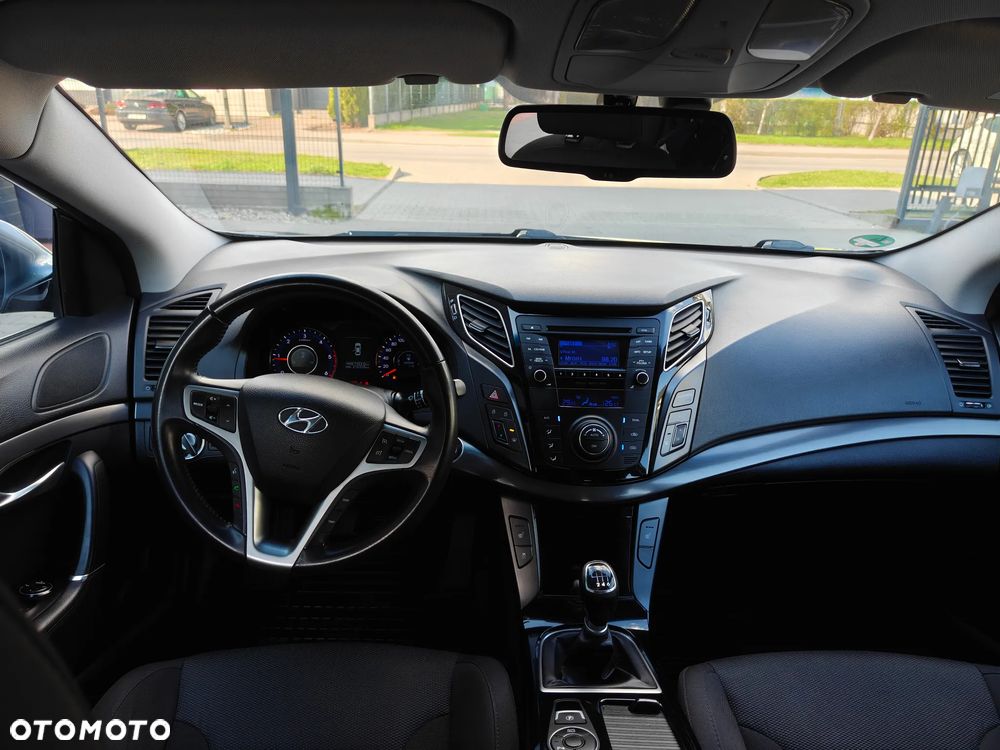 Hyundai i40 i40cw 1.7 CRDi Fifa World Cup Edition - 8