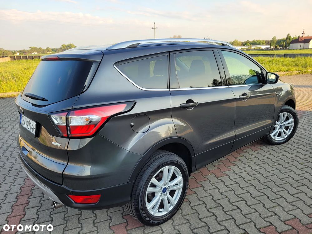 Ford Kuga - 10