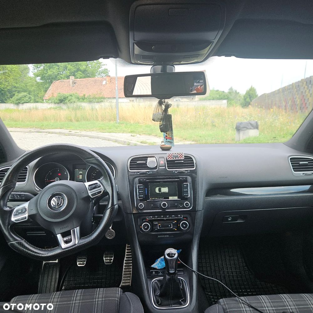 Volkswagen Golf - 9