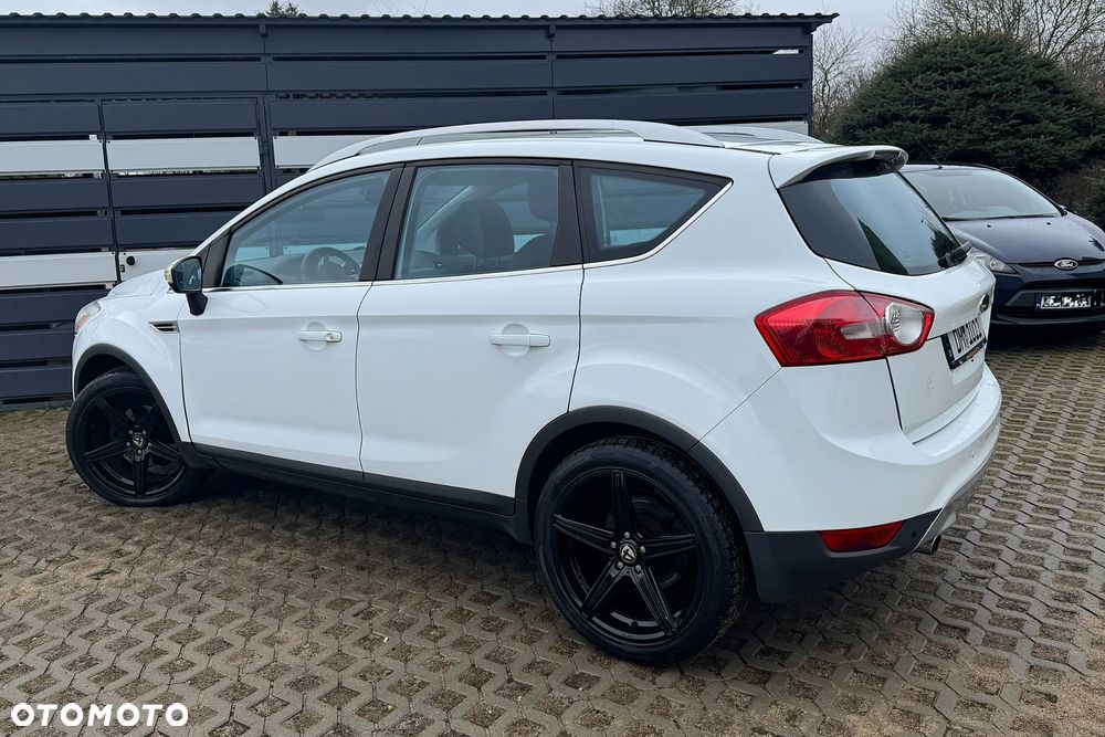 Ford Kuga 2.5 4x4 Titanium - 3