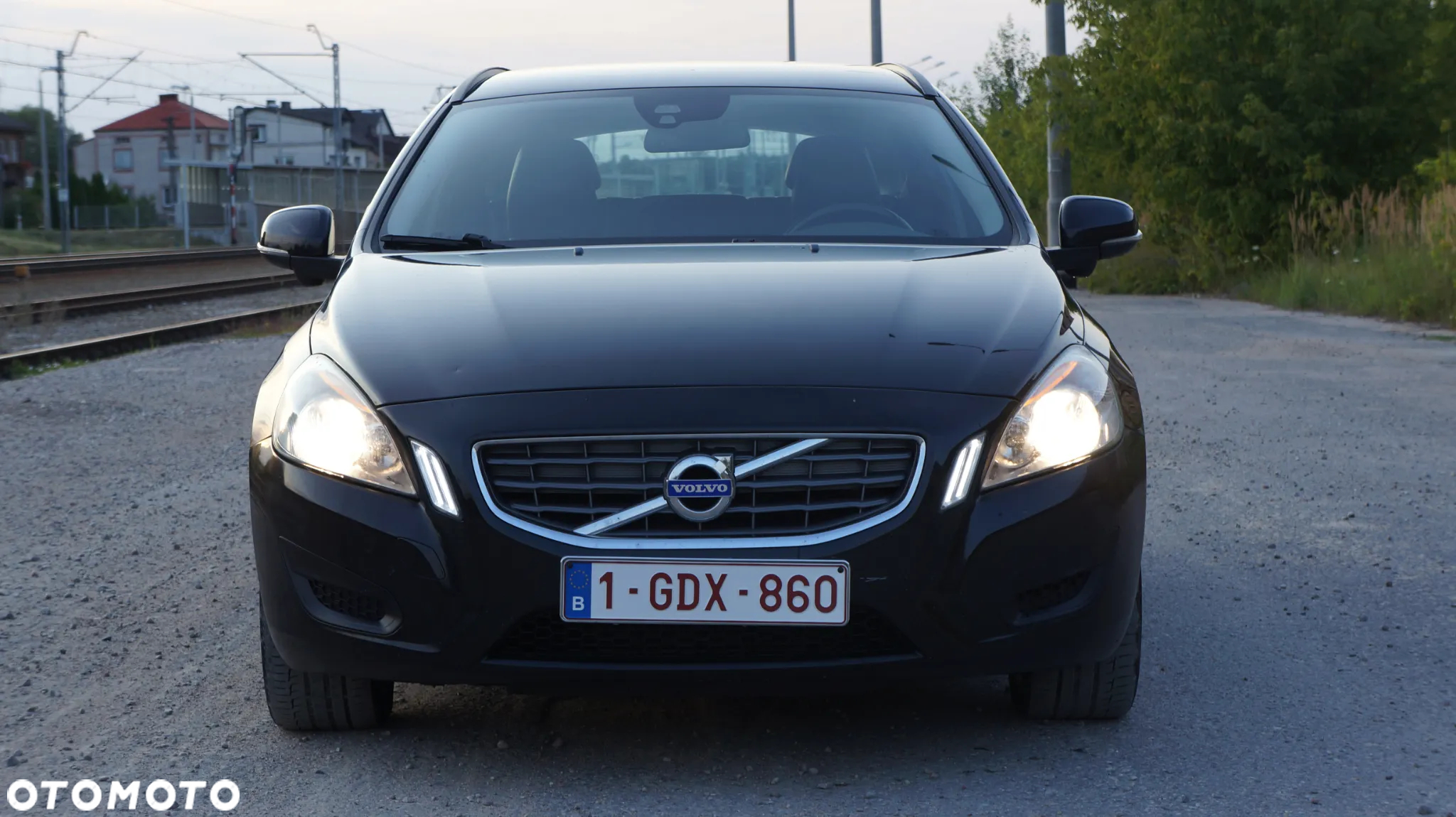 Volvo V60 D2 Momentum - 12