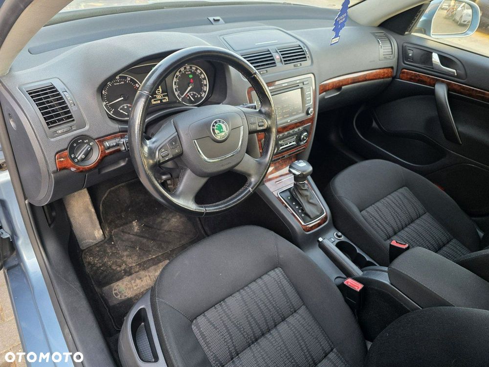 Skoda Octavia 1.8 TSI Elegance DSG - 12