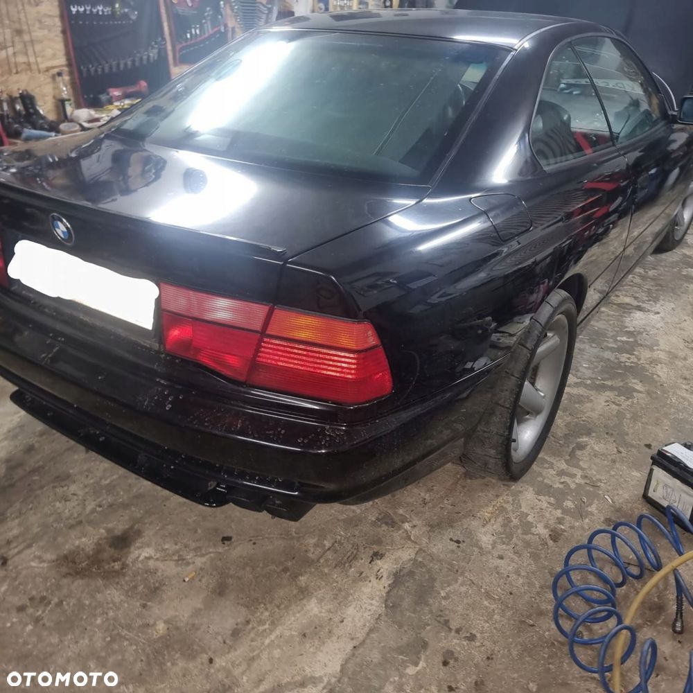 KLAPKA WLEWU PALIWA BMW 8 E31 840 850 - 1