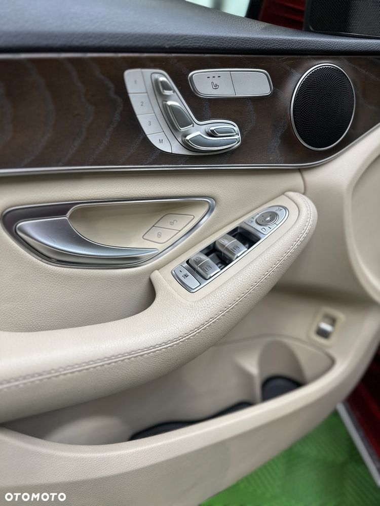 Mercedes-Benz Klasa C 300 7G-TRONIC Avantgarde - 18