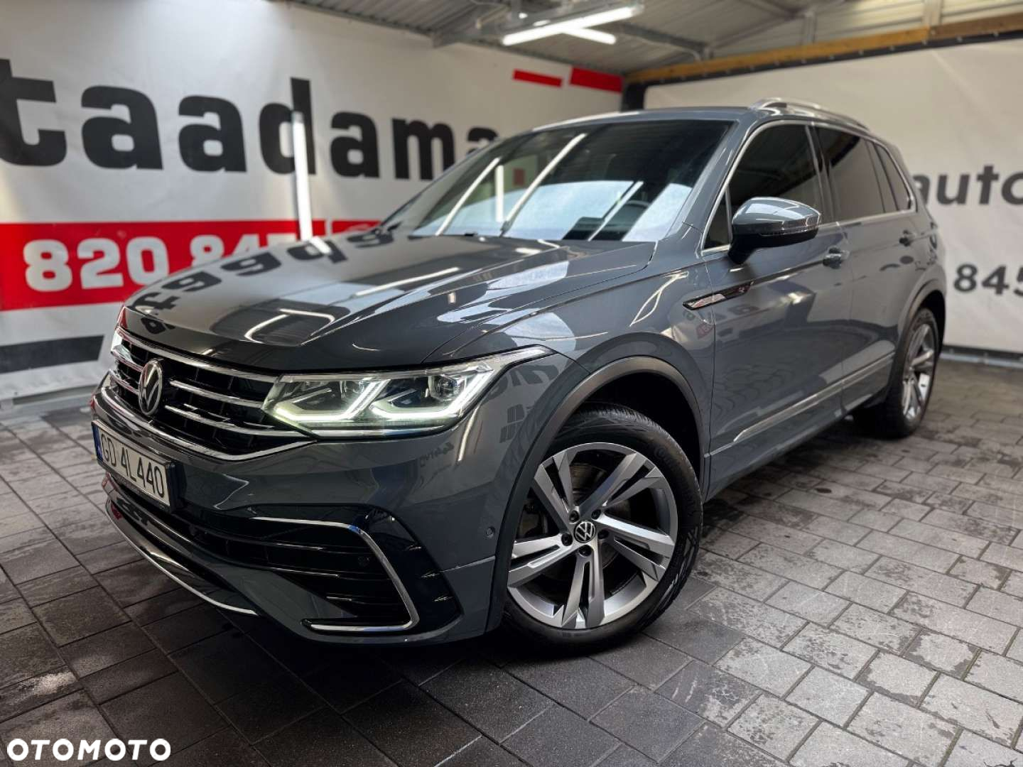 Volkswagen Tiguan - 11