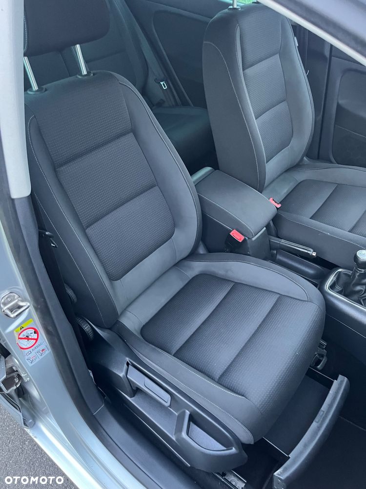 Volkswagen Golf Plus - 25