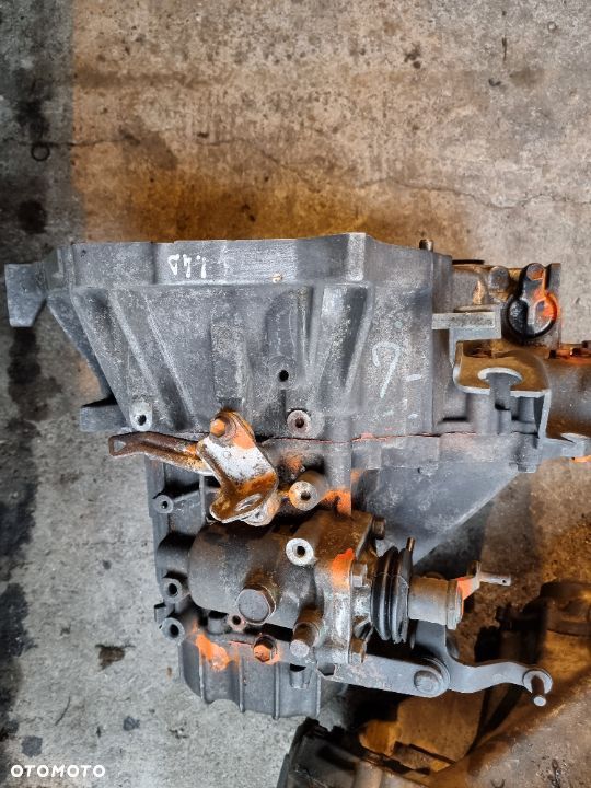 Skrzynia biegów manualna  TOYOTA YARIS I 1.4 D D4D - 1