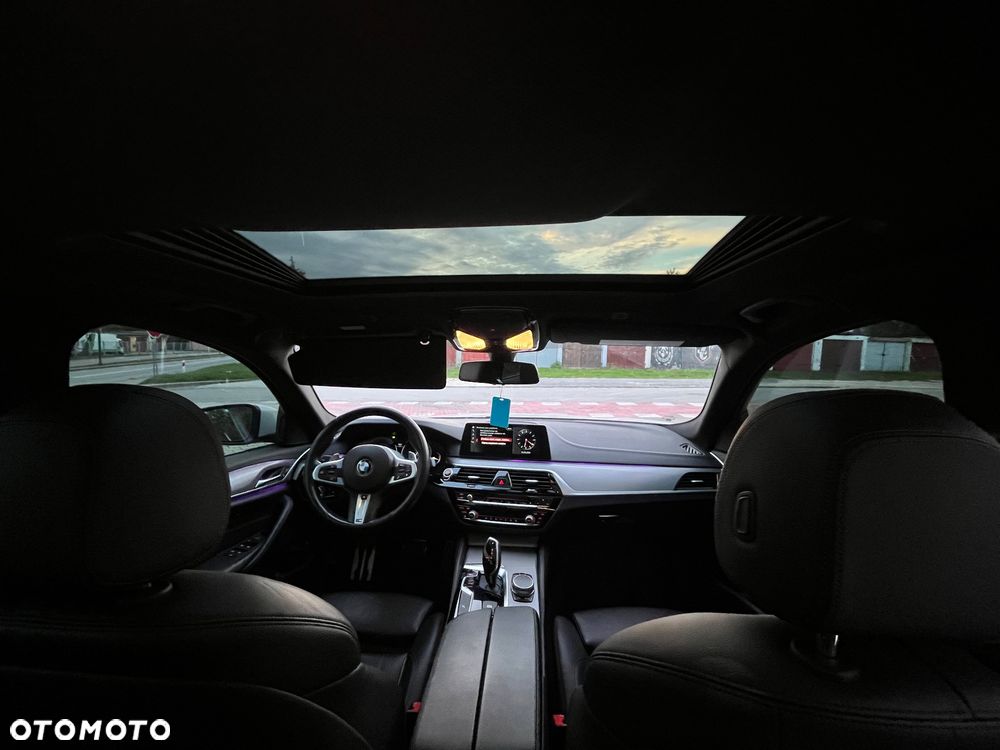 BMW Seria 5 ver-530i-xdrive-m-sport-sport - 13