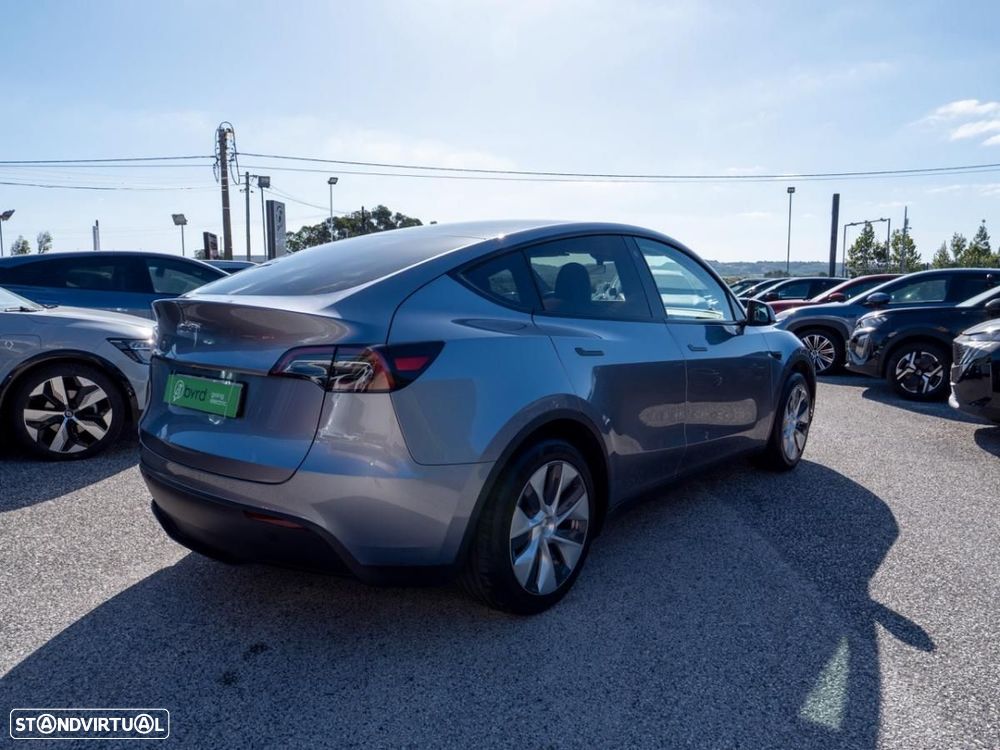 Tesla Model Y Standard - 17