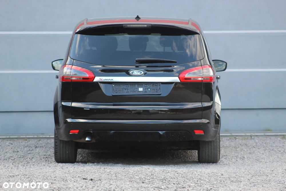 Ford S-Max - 13