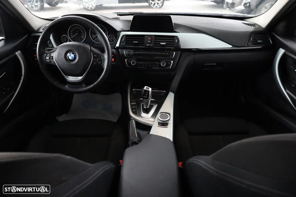 BMW 318 d Aut. Sport Line - 10