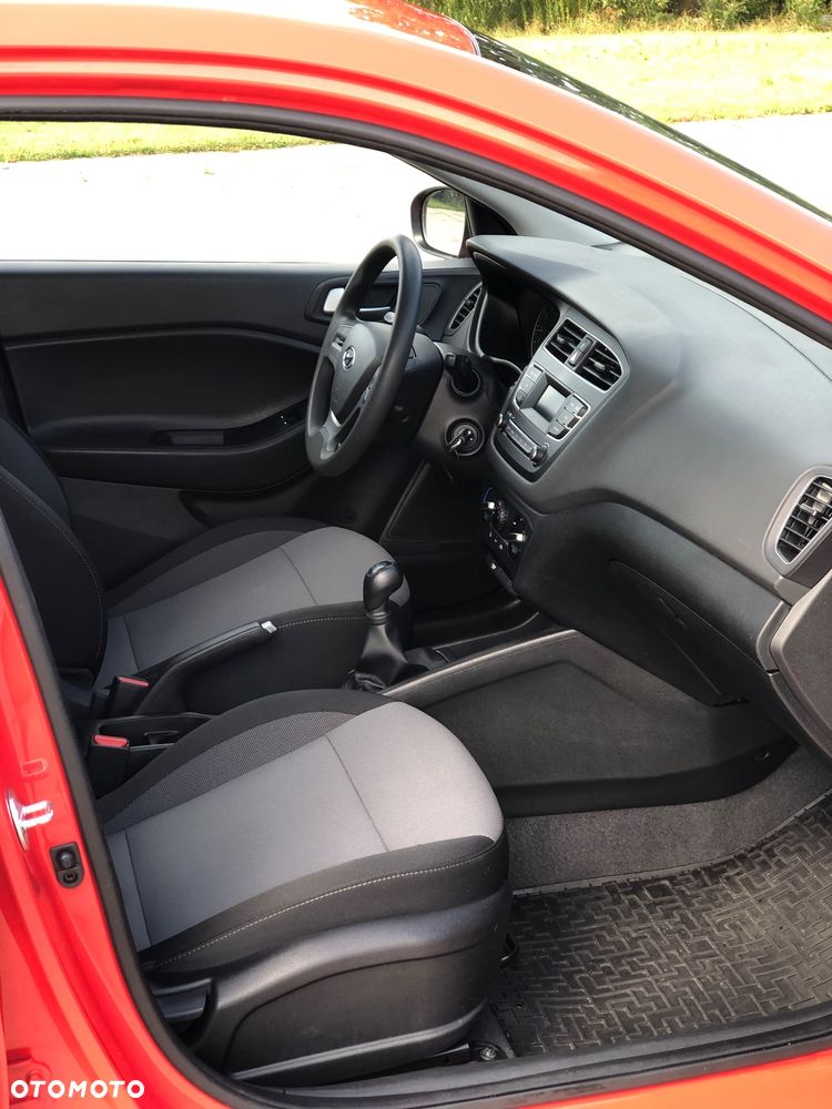 Hyundai i20 1.2 GO - 32