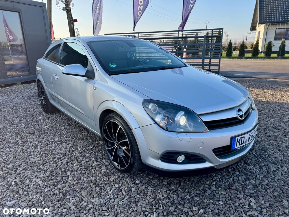 Opel Astra 2.0 Turbo Sport - 24