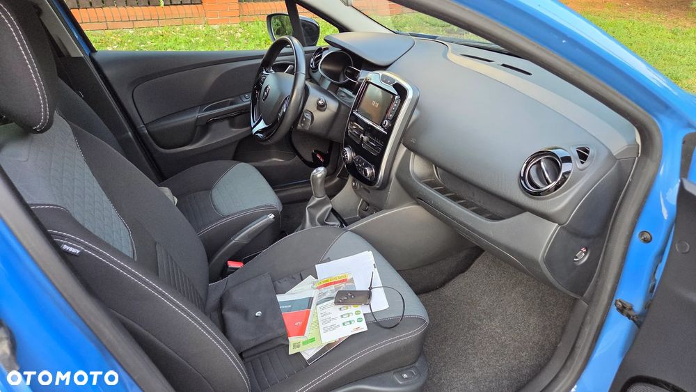Renault Clio TCe 90 Luxe - 12