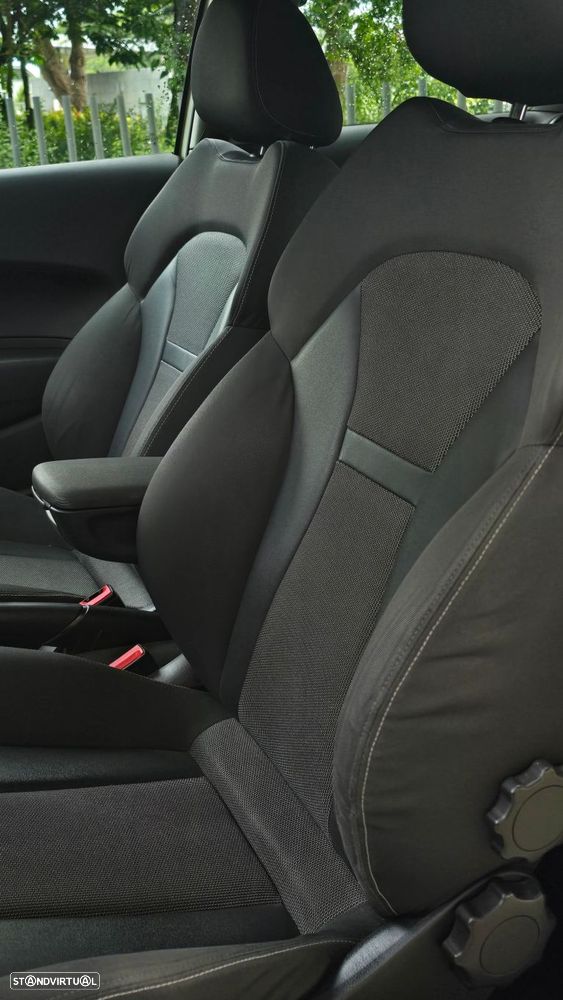 Audi A1 1.6 TDI S-line - 5