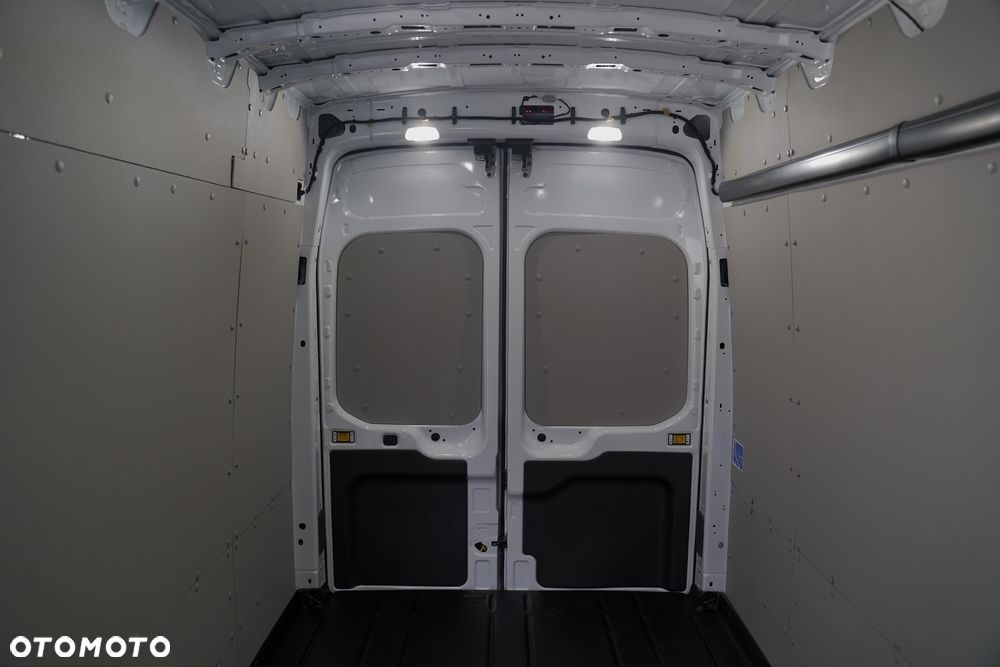 Ford Transit 350 L4H3 RWD Trend - 12