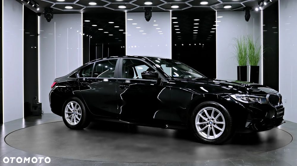 BMW Seria 3 318i Sport Line sport - 11